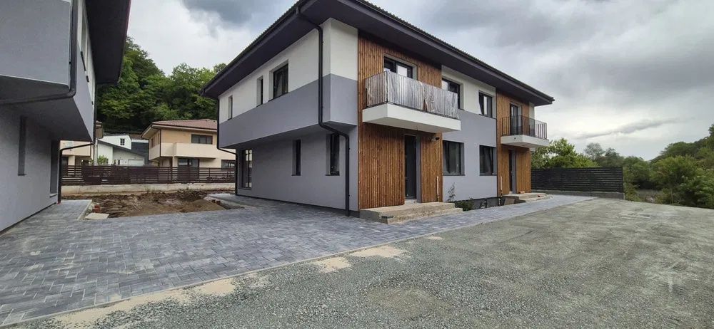 Casa duplex, semifinisata, 120 mp utili, teren 250, zona Tautiului! – fotografia 2 din 6