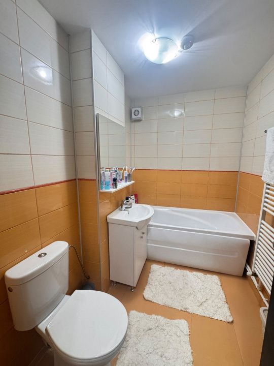 Apartament 3 camere decomandat, renovat integral, de vânzare în KM 5 – Constanța – fotografia 9 din 17