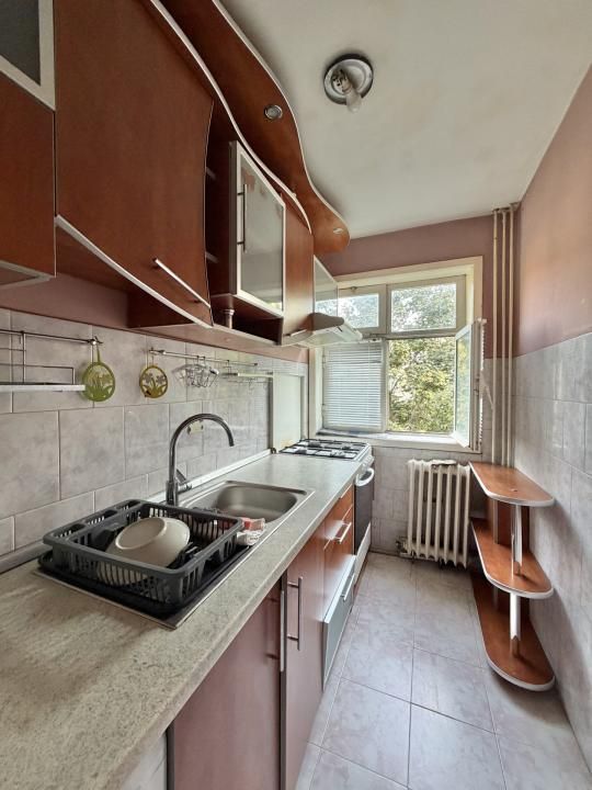Apartament 4 camere, semidecomandat, etaj 3, zona Dacia – fotografia 8 din 15