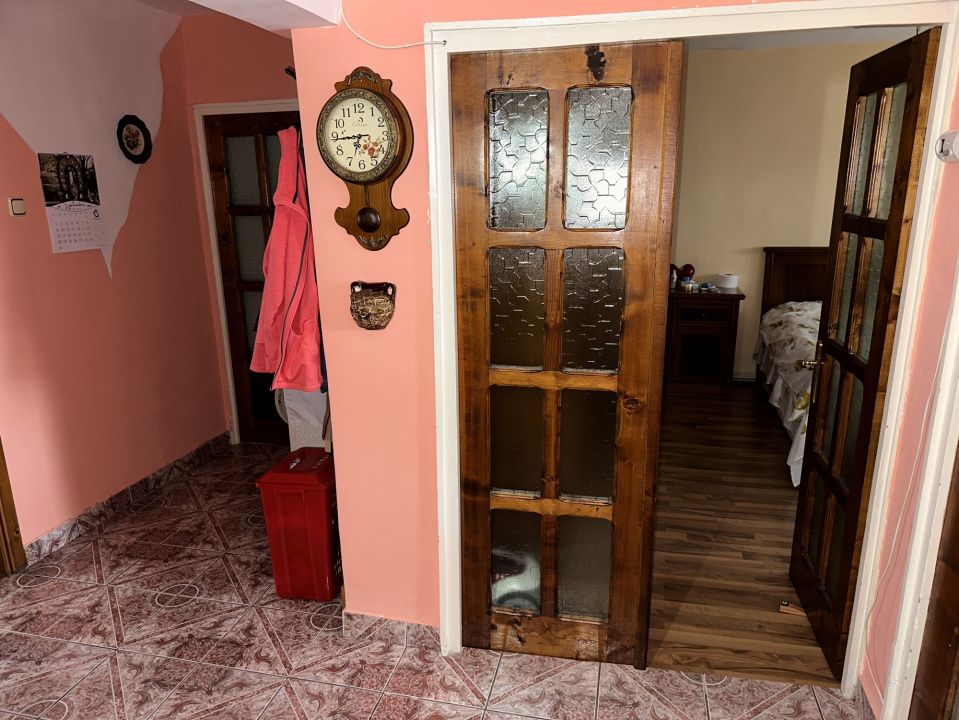 Vanzare Apartament 4 camere modificat in 3 CETATE M-uri vedere Parc 2 bai 2 balc – fotografia 15 din 17