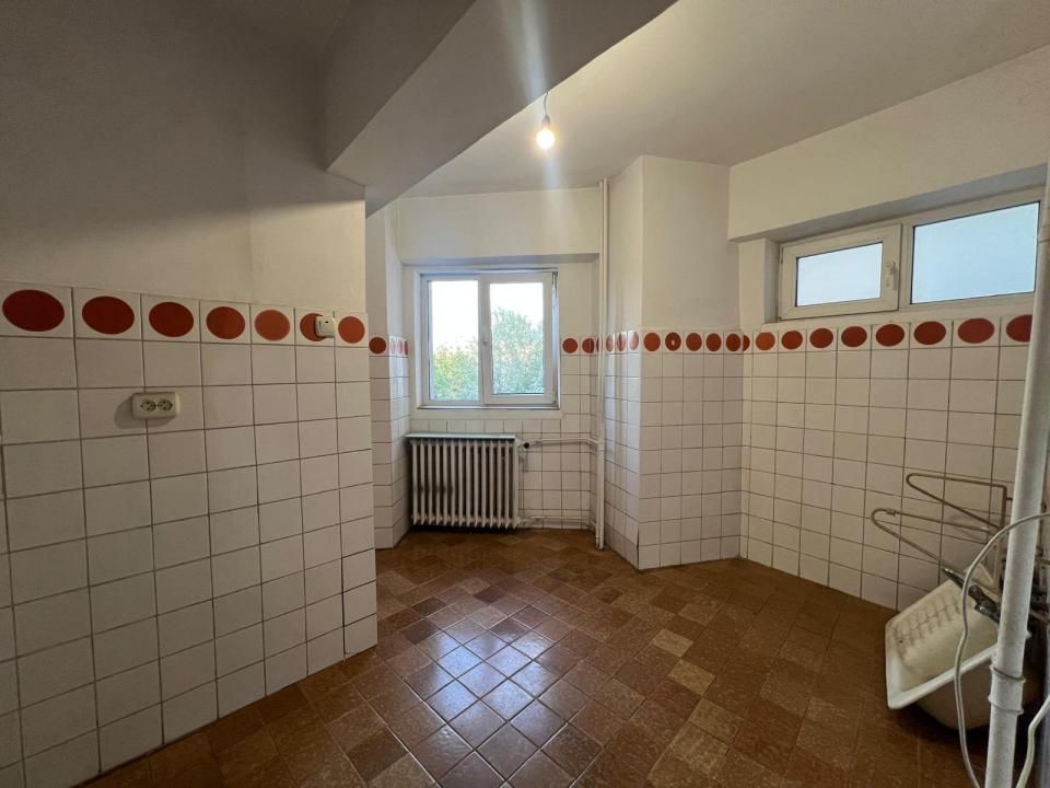 PIATA UNIRII- FANTANI, 2 camere 65 mp, vedere spate, – fotografia 17 din 27