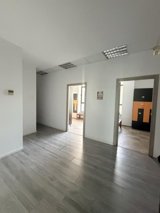 Spațiu Comercial / Birouri în zona Izvor-Libertatii-Cișmigiu – fotografia 17 din 22