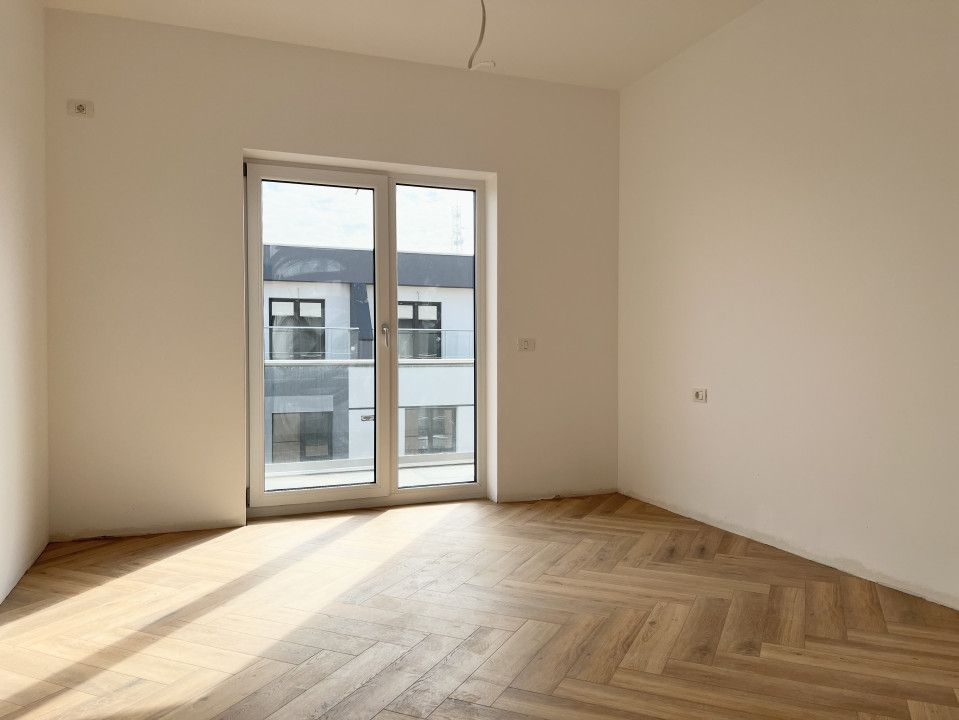 Penthouse 3 Camere, 82mp Utili,2 Locuri Parcare in CF-Torontalului – fotografia 1 din 15