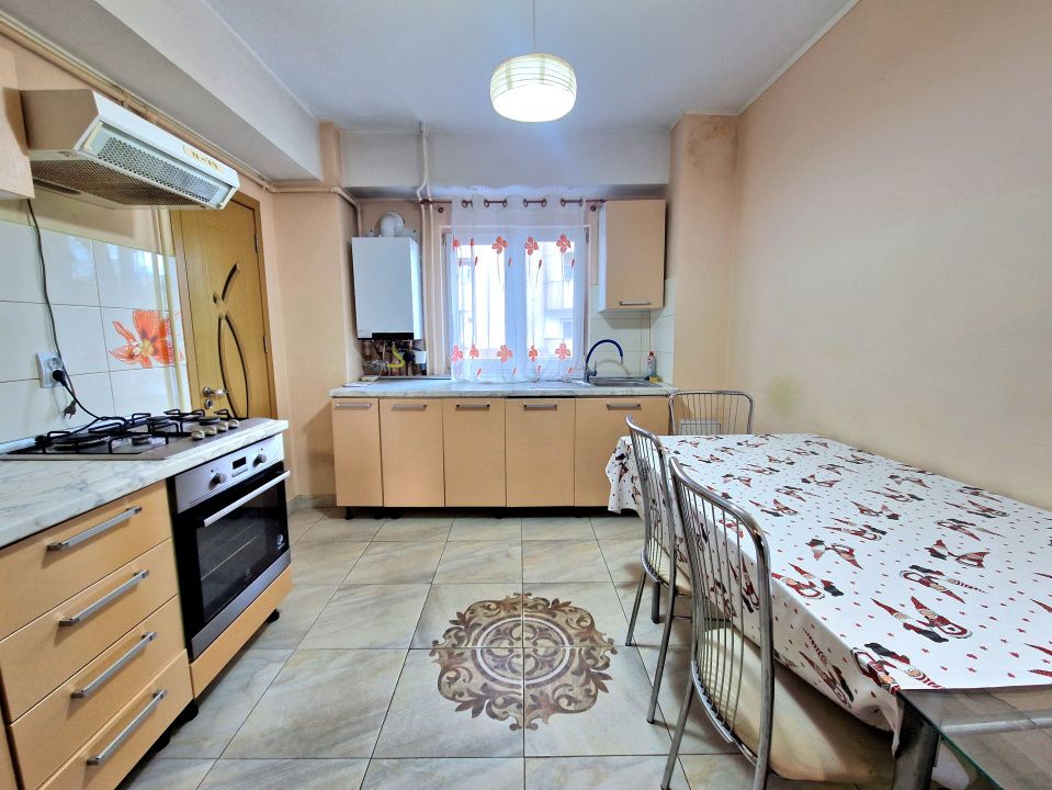 3 camere mobilat, Piata Cipariu – fotografia 11 din 17