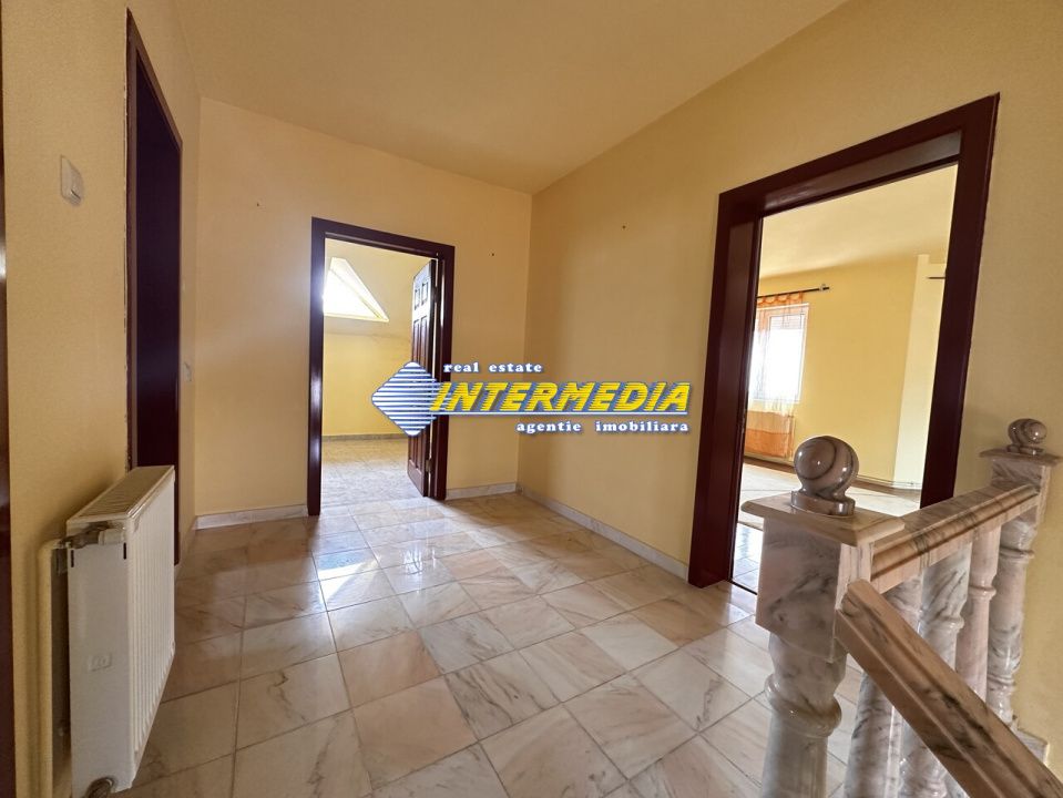 Vanzare Casa D+P+2E+Pod cu 10 camere, garaj si curte în zona Cetate, Alba Iulia – fotografia 43 din 52