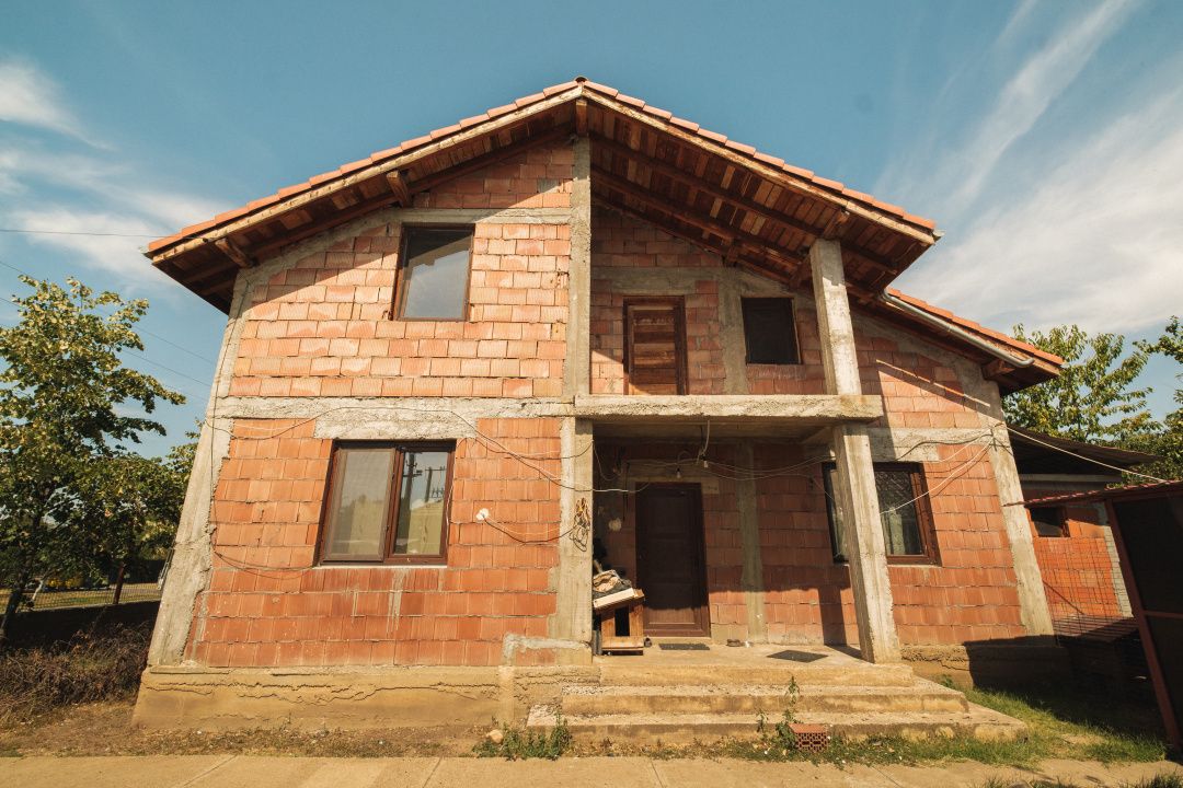 Casă P+M în Satchinez | Teren 680 mp | Garaj Dublu & Stație Încărcare EV – fotografia 11 din 15