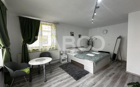 Apartament de vanzare 2 camere pretabil spatiu comercial strada Ocnei
