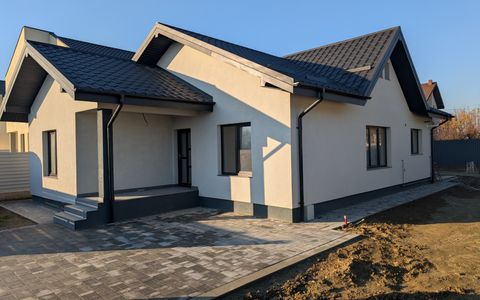 Casa premium! Hemeiusi 3 dormitoare,3 bai , terasa beci