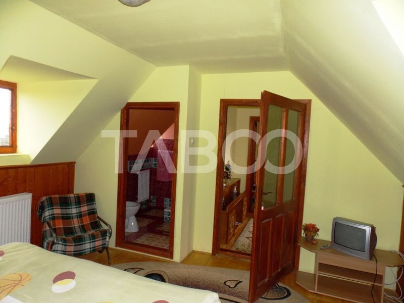 Pensiune de vanzare 13 camere si teren 3000 mp la cheie Comision 0% – fotografia 43 din 53