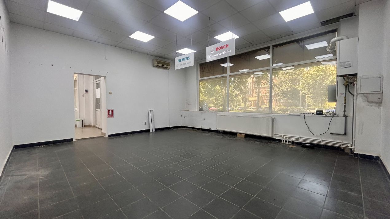 Spatiu comercial stradal vitrina 12 m  | Dezrobirii | 178.7 mp | 1.430 € – fotografia 7 din 8