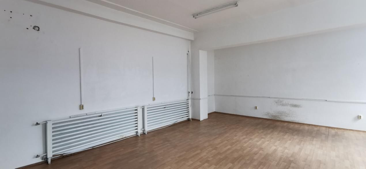 Spatiu birou de inchiriat, 63 mp utili, etaj 1,  Zona Calea Sagului – fotografia 2 din 11