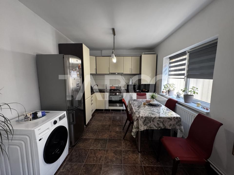 Doua apartamente in aceeasi curte direct cu chirias Lazaret Sibiu – fotografia 2 din 20