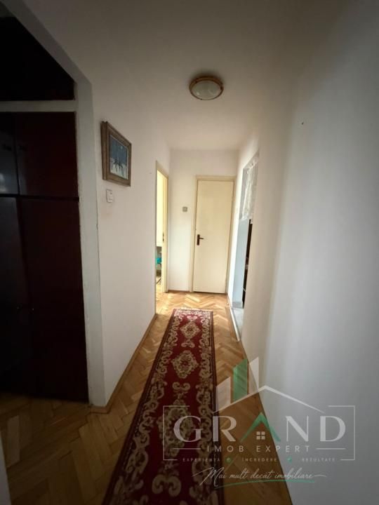 3 CAMERE DECOMANDAT |  BALCON | GARAJ | PIVNIȚĂ | CENTRALĂ PROPRIE | MĂNĂȘTUR – fotografia 12 din 18