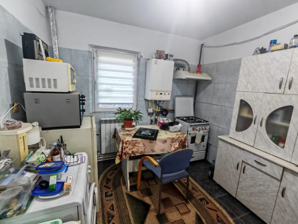 Apartament 3 Camere de vanzare zona |  Eden - Inel I | Etaj 1 | Centrală Proprie – fotografia 4 din 13