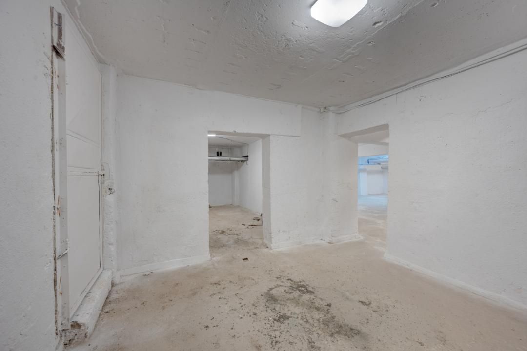 Spatiu comercial | 340 mp | Lift marfa | Curent electric trifazic – fotografia 17 din 28