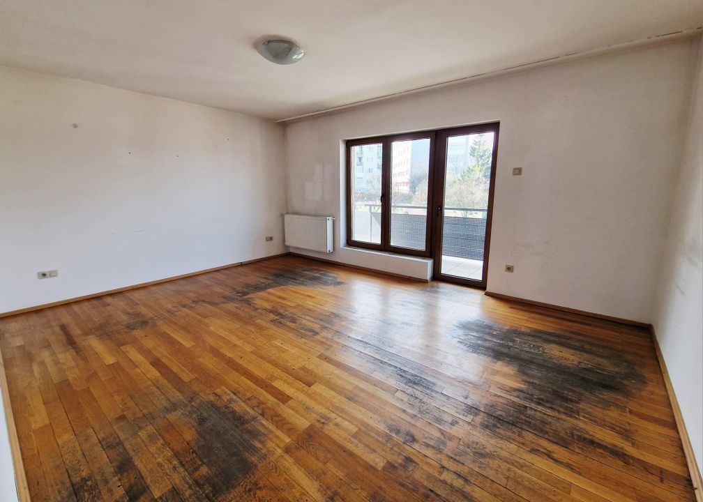 Apartament spatios si cu potential in Andrei Muresanu – fotografia 4 din 11