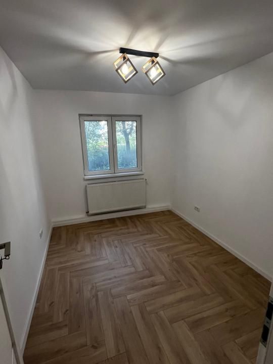Apartament 3 camere de vanzare Aleea Retezat Manastur – fotografia 2 din 5