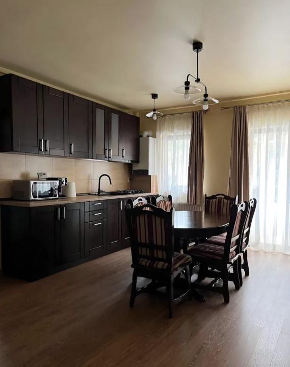 Apartament 3 camere, 60 mp, terasă, balcon, zona Stejarului – fotografia 1 din 8