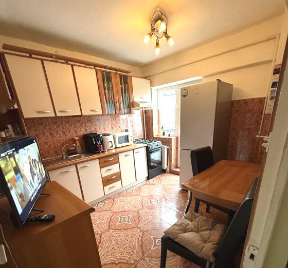 Apartament 5 Camere Scara Interioara 2 Bai 3 Balcoane CENTRU Ultracentral view – fotografia 6 din 8
