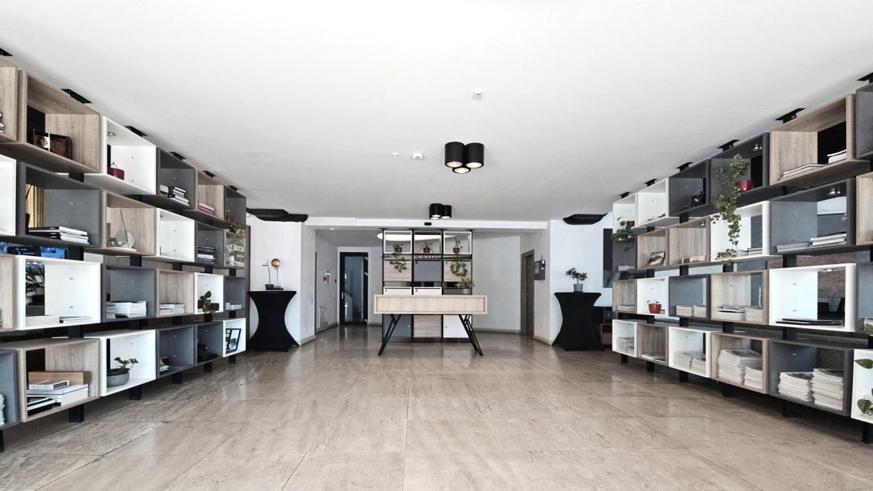Comercial Premium | Showroom | Ultracentral | Corneliu Coposu – fotografia 2 din 25