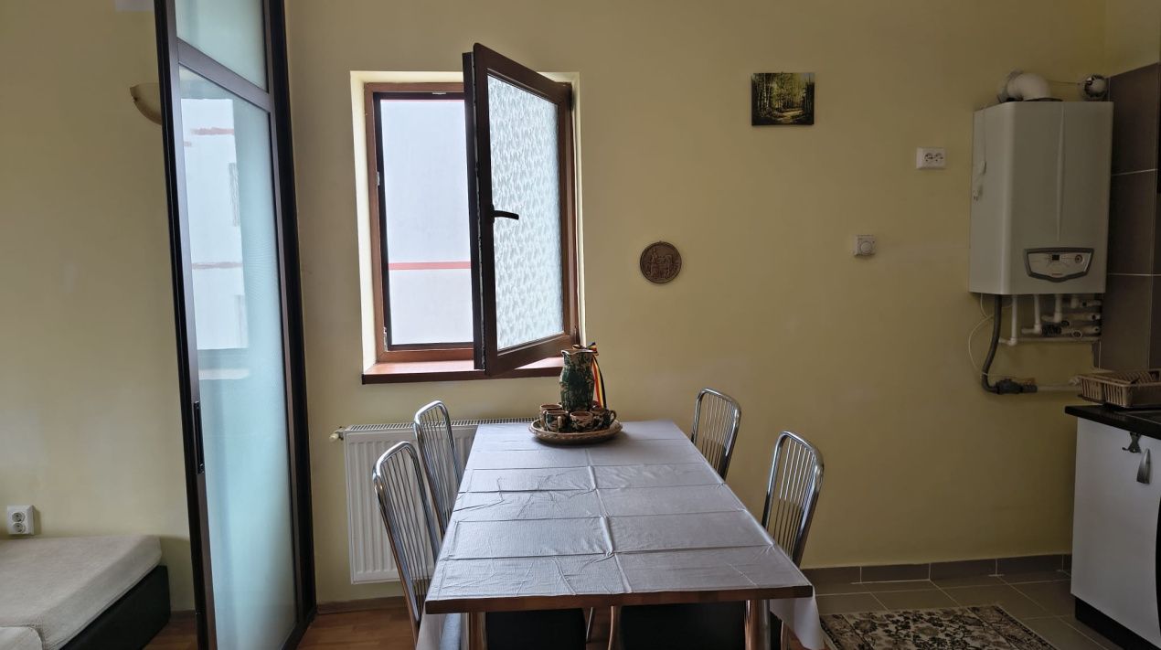 Apartament 2 camere -Cioplea-Vedere spre Masivul Postavaru – fotografia 8 din 26