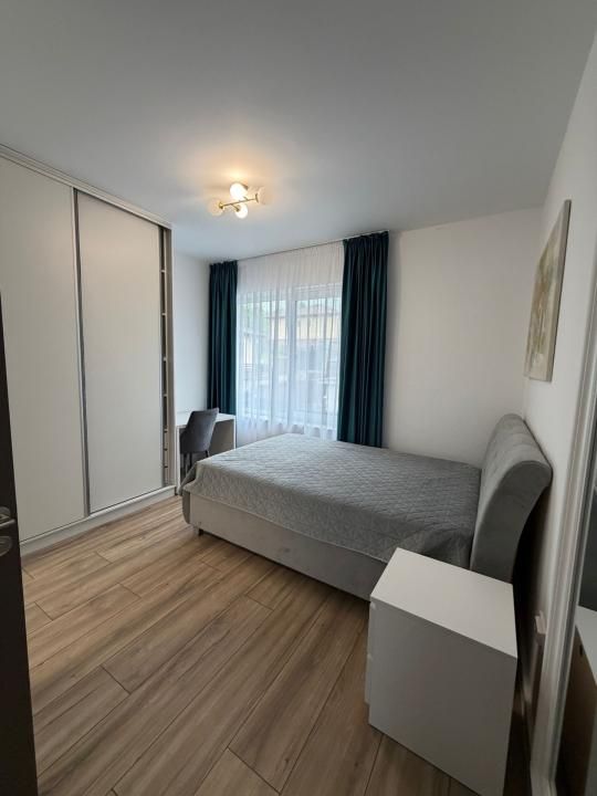 Casa individuala cu 5 camere mobilata utilata, 146 mp, teren 400 mp, Dezmir – fotografia 3 din 14