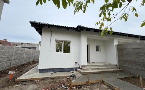 Duplex in Utvin | Parter | Toate utilitatile | Asfalt | Zona excelenta |