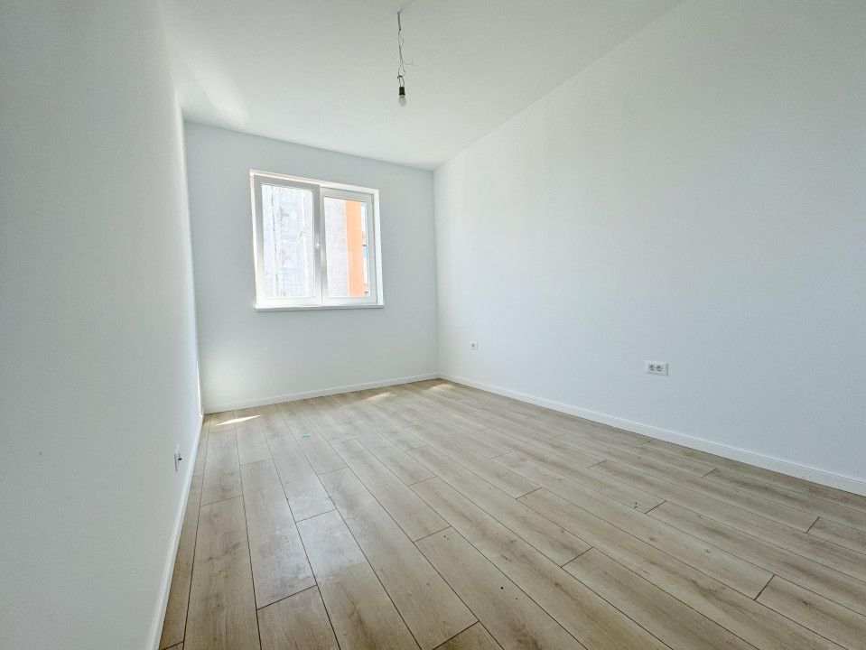 Penthouse 3 camere, decomandat, 80 mp utili-Aradului – fotografia 3 din 9
