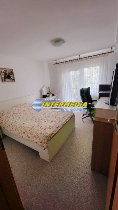 Casa Insiruita Apartament 3 camere P+1 cu 250 mp Teren Scara Interioara Mobilat – fotografia 1 din 8