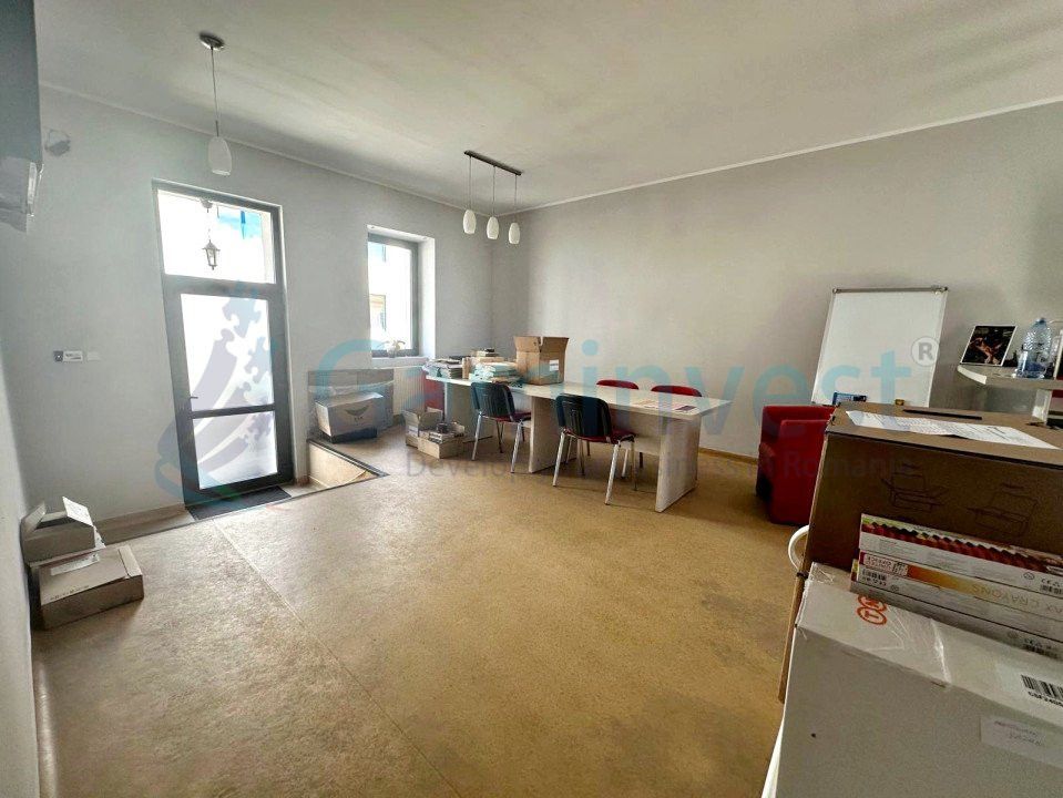 Casa de vanzare, situata in Cartier Decebal, Oradea – fotografia 4 din 7