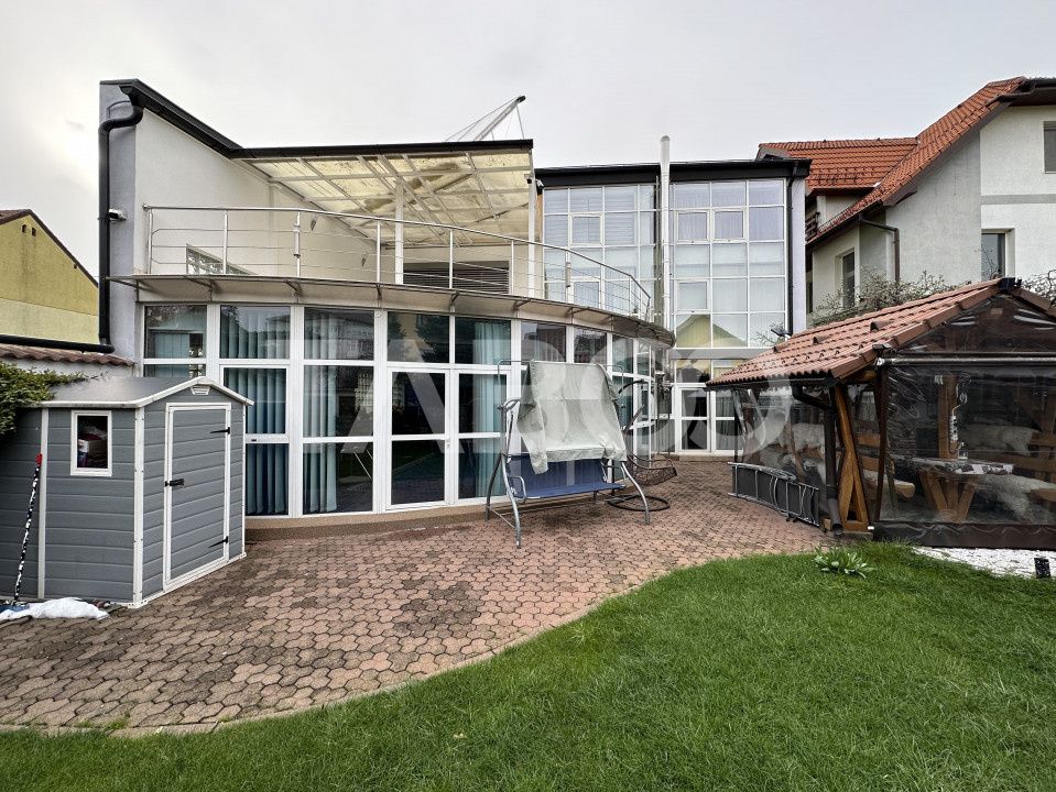 Casa tip californian cu crama piscina sauna garaj teren liber 250 mp – fotografia 30 din 34