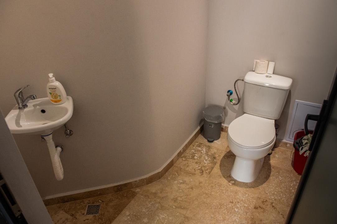 Birou modern de închiriat – 35,3 mp – fotografia 9 din 12