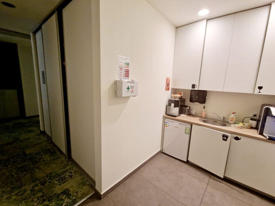 Spatiu comercial sau pentru birouri – fotografia 24 din 25