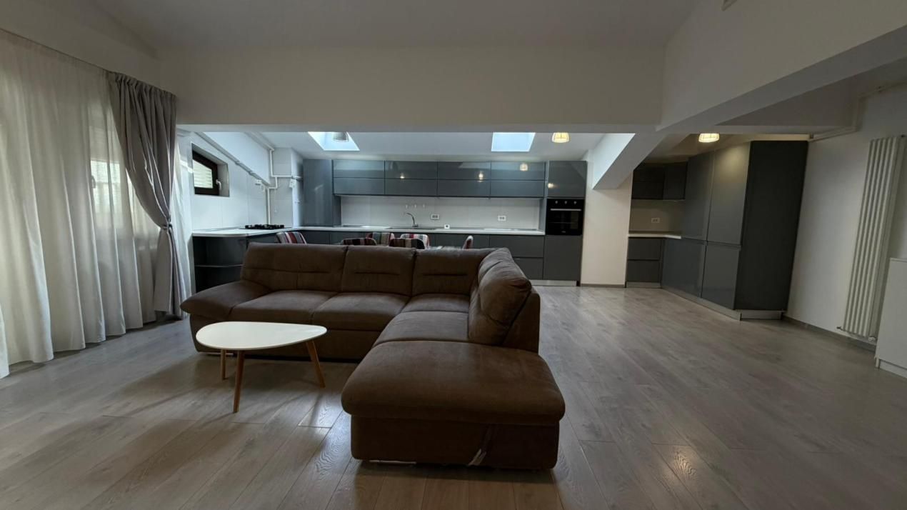 Apartament 4 camere 119MP | Damaroaia | Metrou | Vedere Lac | Terasa | – fotografia 3 din 25
