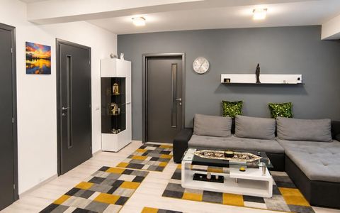 Apartament 3 camere decomandate, 66 mp, garaj, etaj 1, zona strazii Ioan Rus!