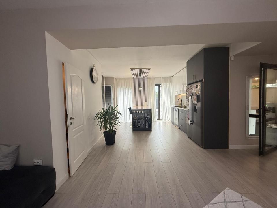 Vila transformata |Irish Villa Domnesti |Terasa închisă Comision zero – fotografia 1 din 18