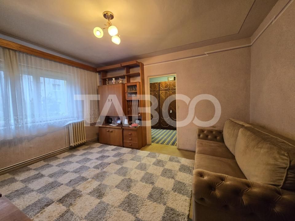 Apartament 2 camere de vanzare etaj intermediar 36mp zona Vasile Aaron – fotografia 10 din 12