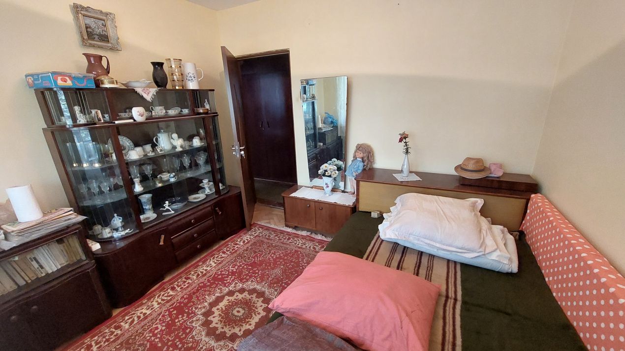 Apartament 3 camere, etajul 2, Cartier Garii, zona Piata – fotografia 3 din 7