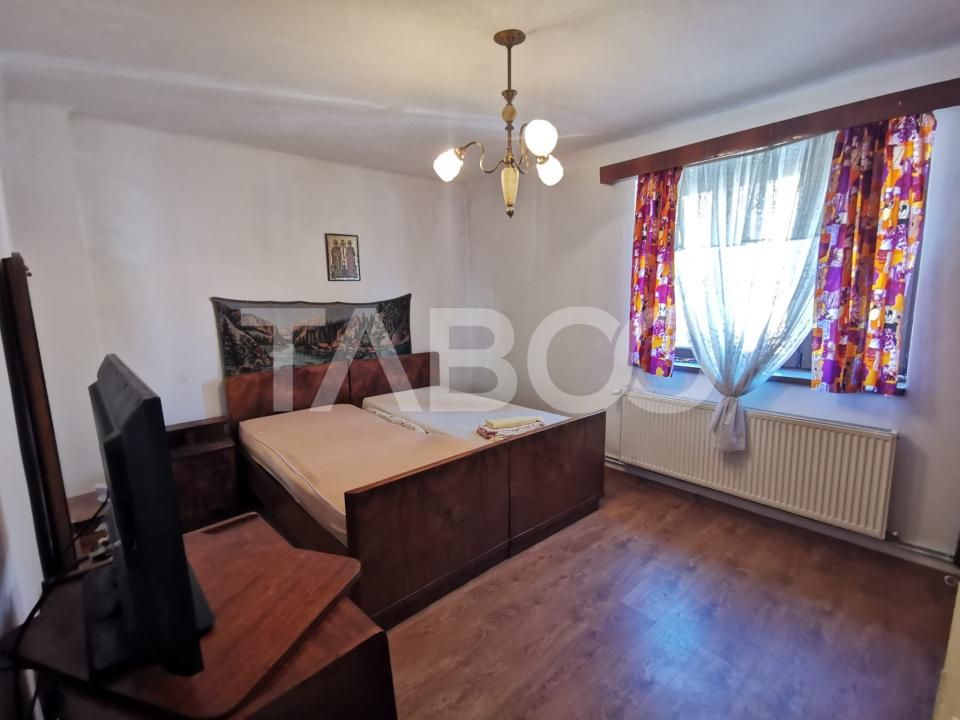 Casa cu 2 camere decomandate 335 mp teren in zona Parcul Tineretului – fotografia 4 din 14