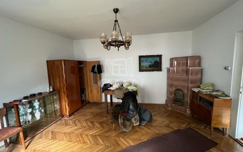 Casă individuală 4 camere, 115 mp + curte de 417 mp, zona Piața Abator