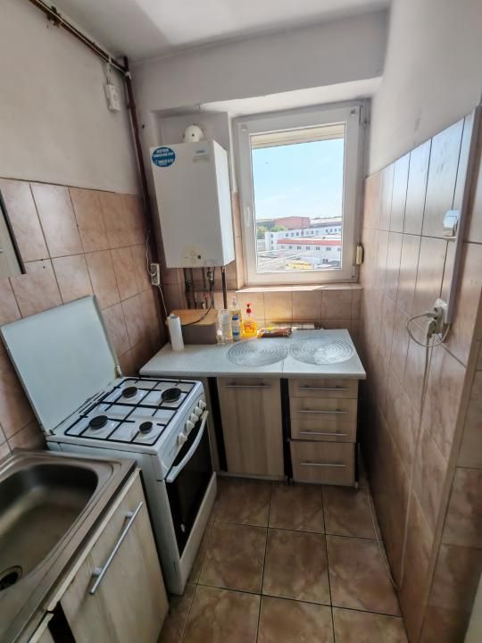 Inchiriere garsoniera cu centrala proprie, zona Titan-Costin Georgian – fotografia 3 din 6