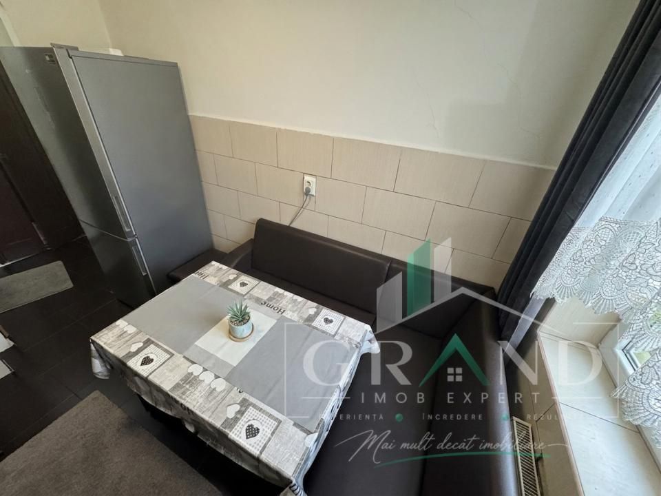 Ap 2 camere | balcon – zona semicentrală / Piața Abator – fotografia 2 din 17