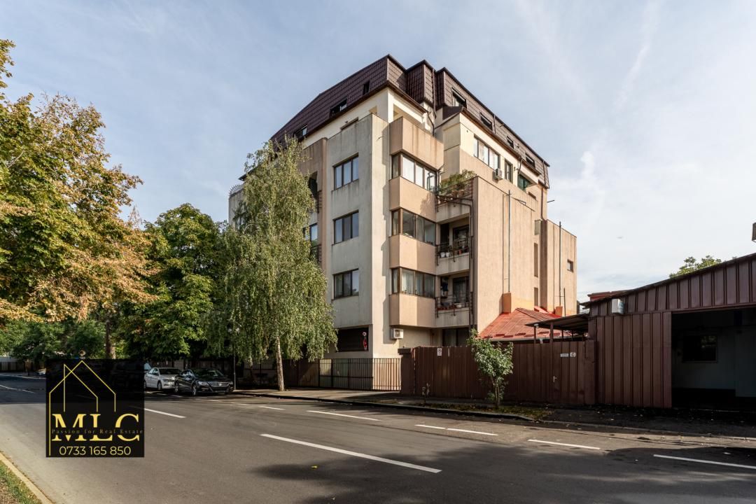Apartament de vânzare cu 4 camere | cartier Damaroaia – fotografia 18 din 18