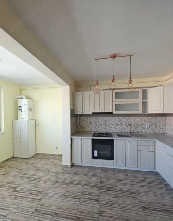 Apartament 3 camere zona, BMW Florești Floresti – fotografia 1 din 10