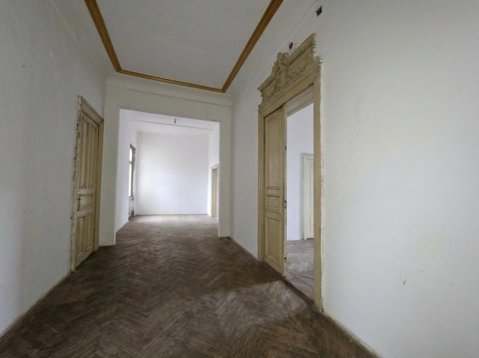 Vilă Interbelică  |Bd. Ferdinand – Str. Olari |Oportunitate Investiție – fotografia 3 din 15