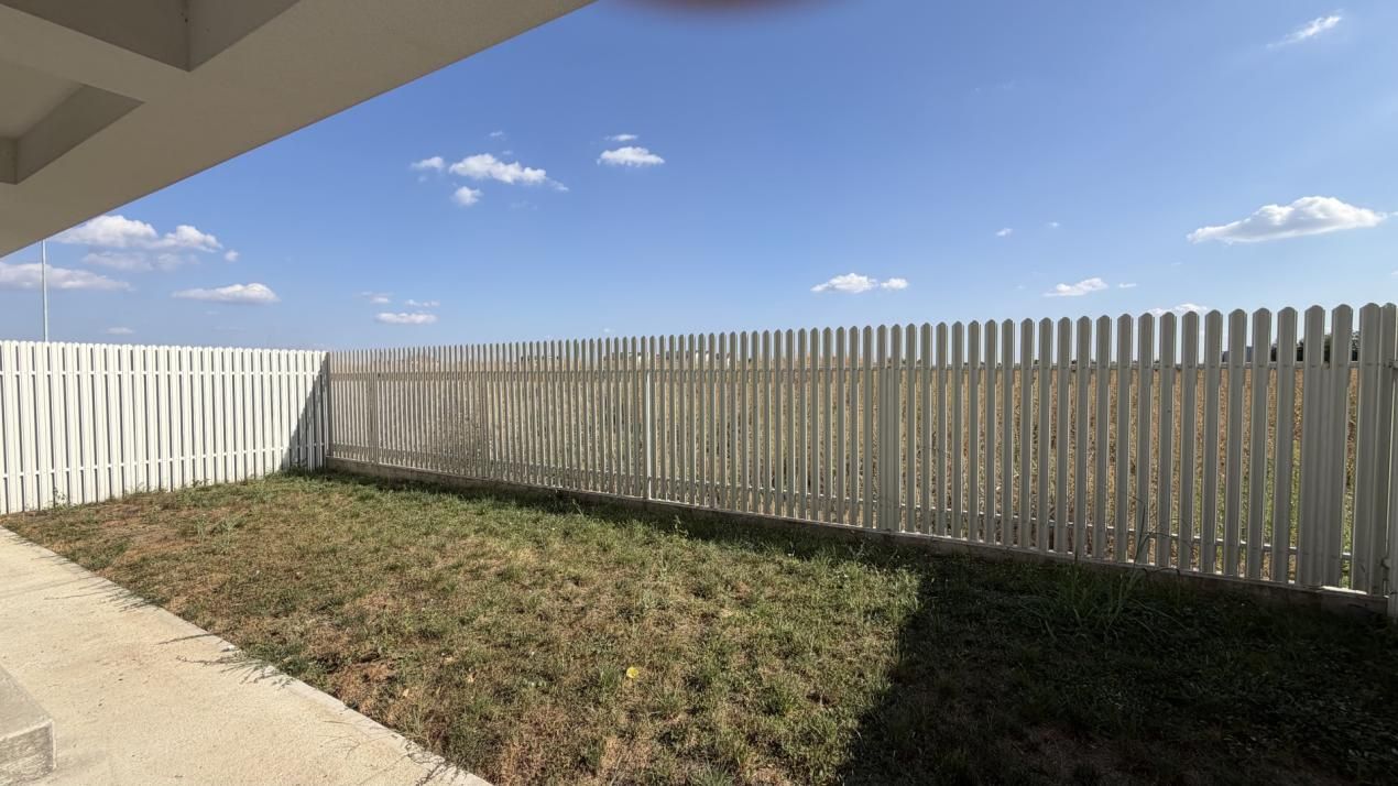 City Nord, Tunari 2cam cu grădină privată de 50 mp, parcare și curățenie inclusă – fotografia 9 din 11