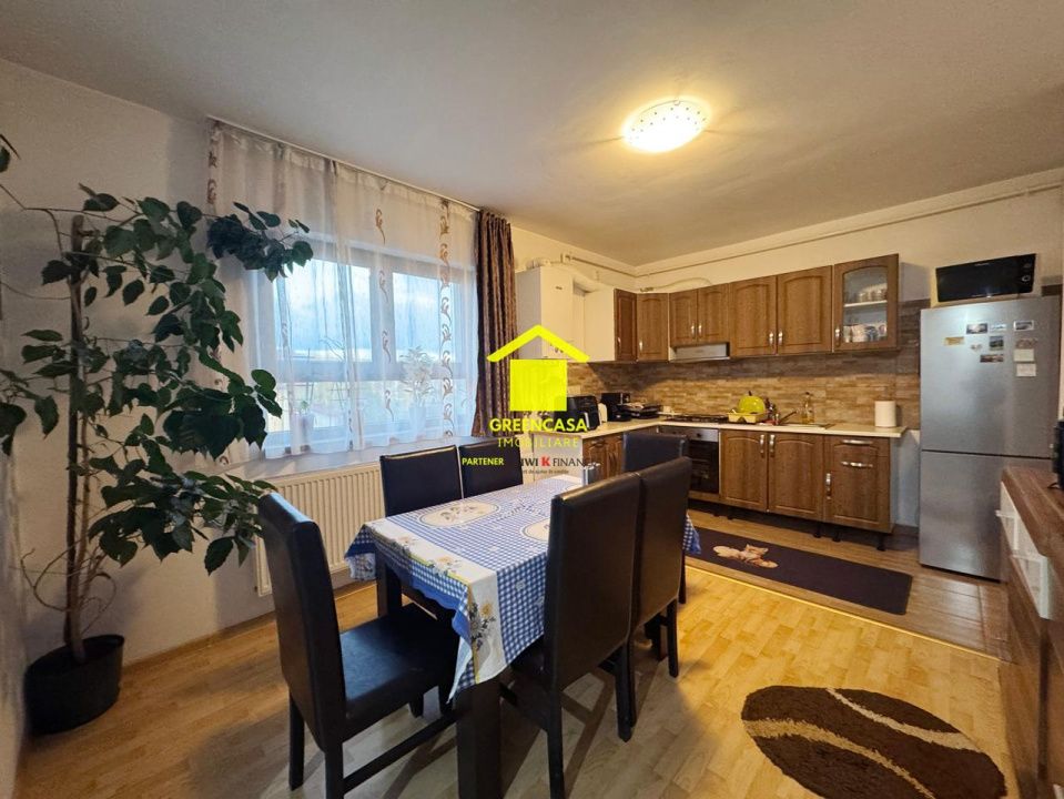 Apartament 2 camere, balcon, parcare, Floresti – fotografia 2 din 7