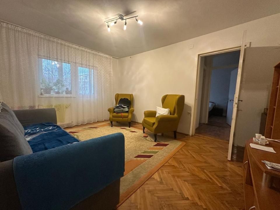 3 camere | etaj 2 | mobilat si utilat | 2 bai | zona excelenta | – fotografia 2 din 13