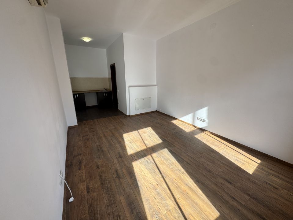 Garsonieră / Birou de închiriat | Centrul Istoric Sibiu | 28 mp – fotografia 3 din 6