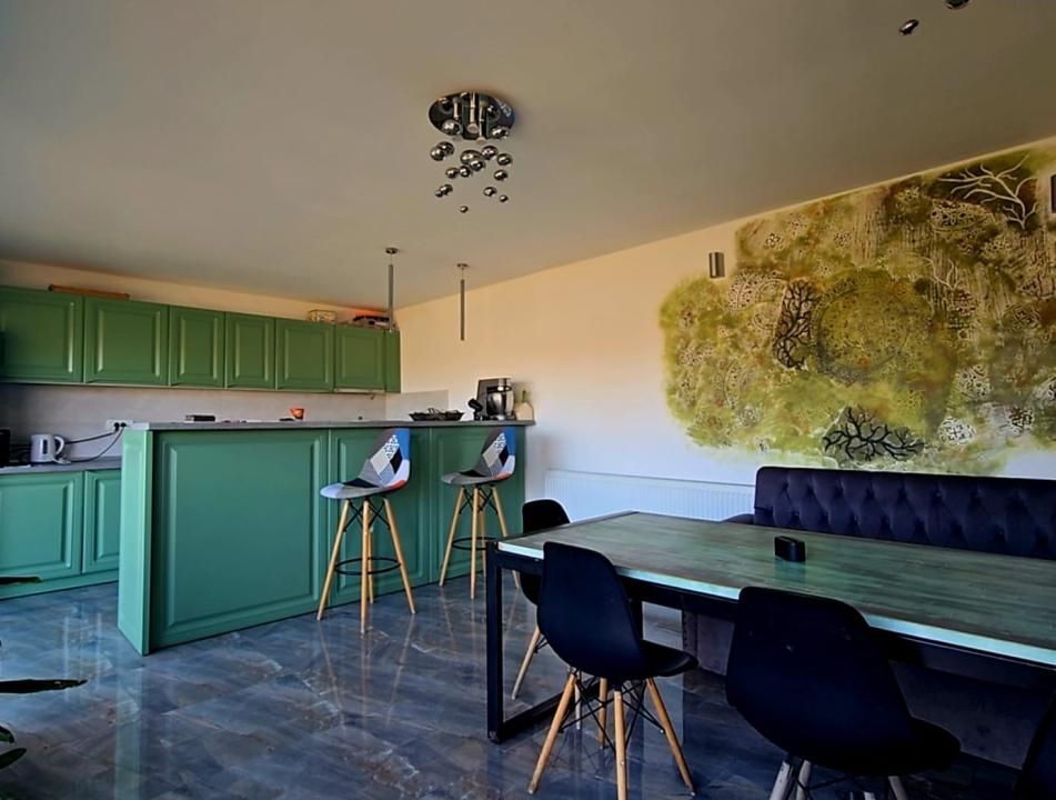 Casă 2 Mai | 6 dormitoare - băi proprii | 685 MP Teren – fotografia 14 din 22